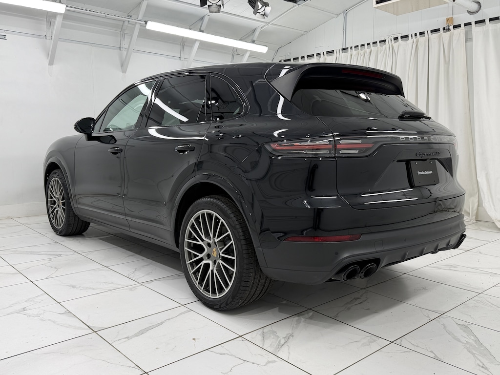 Certified 2022 Porsche Cayenne Platinum Edition Platinum Edition AWD