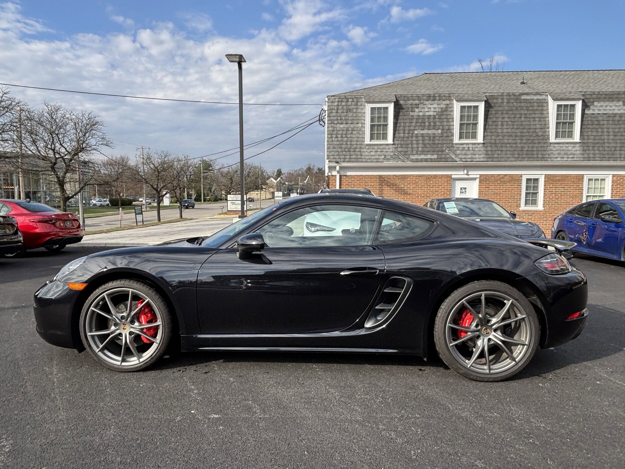 2024 Porsche Cayman S photo 2