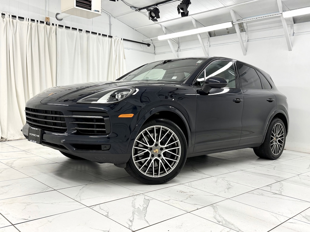 Certified 2023 Porsche Cayenne Platinum Edition Platinum Edition AWD
