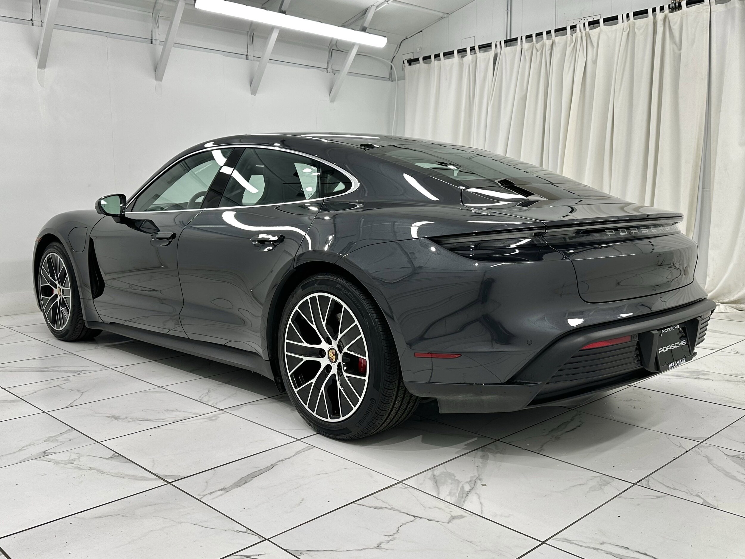 2022 Porsche Taycan 4S photo 3