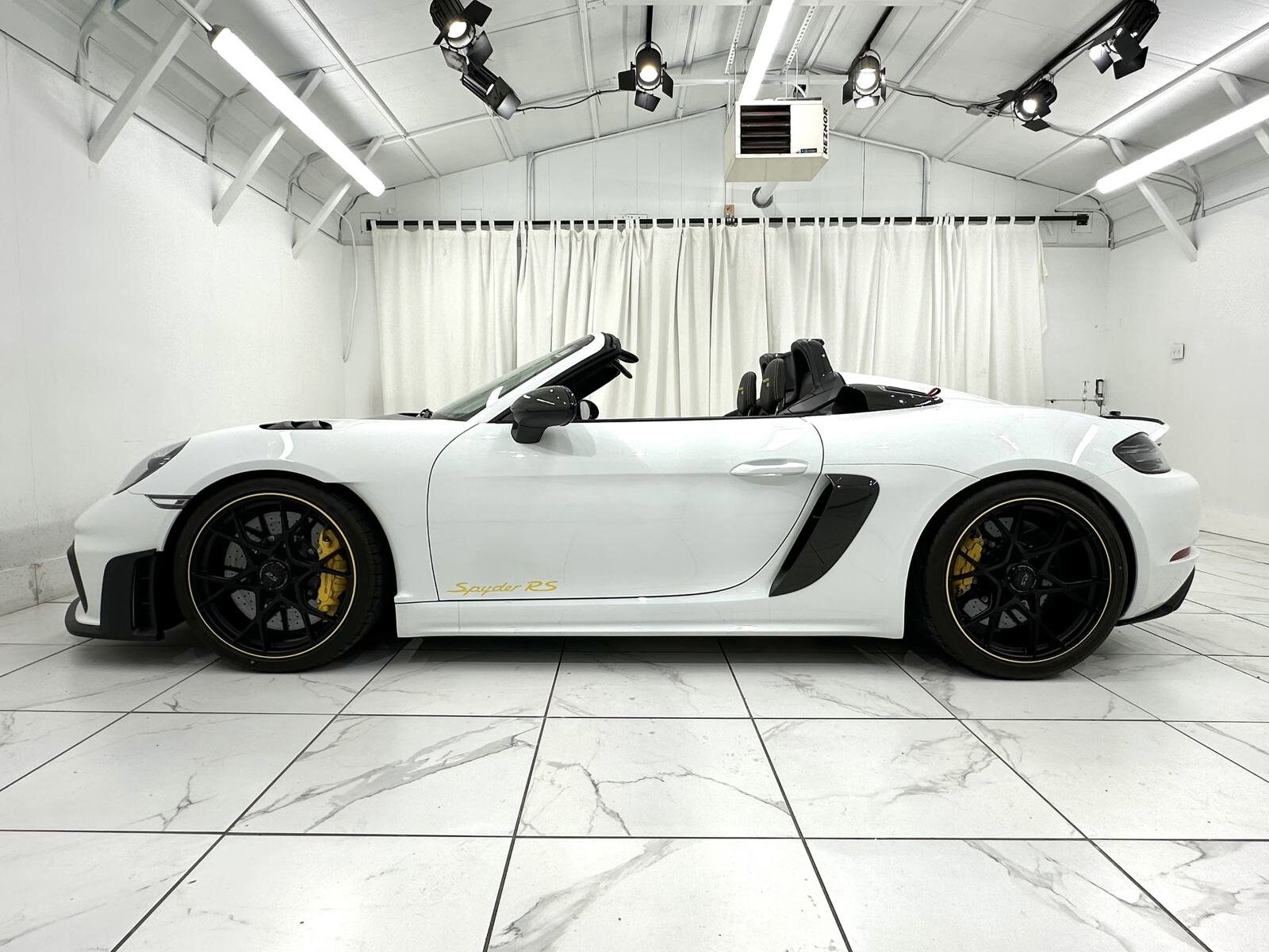 2024 Porsche Boxster Spyder photo 2