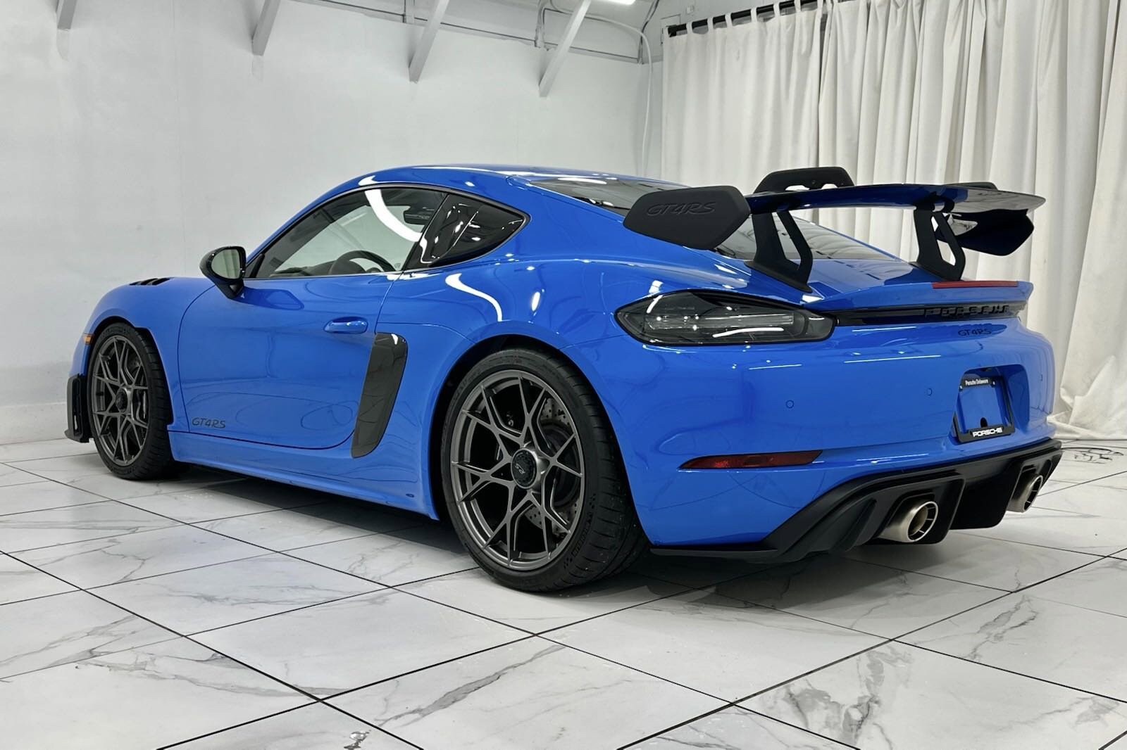 2024 Porsche Cayman GT4 RS photo 3