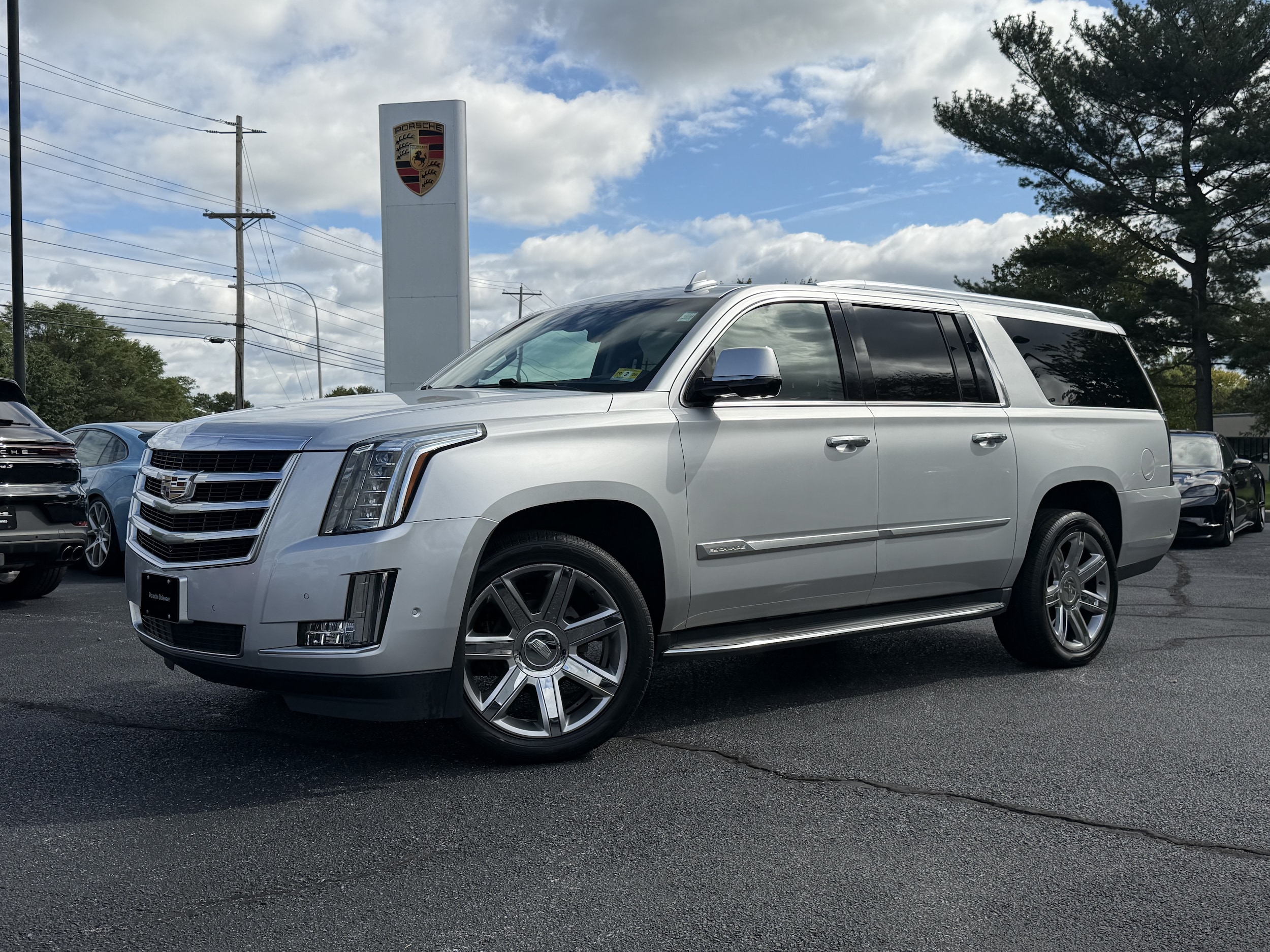 2019 Cadillac Escalade ESV