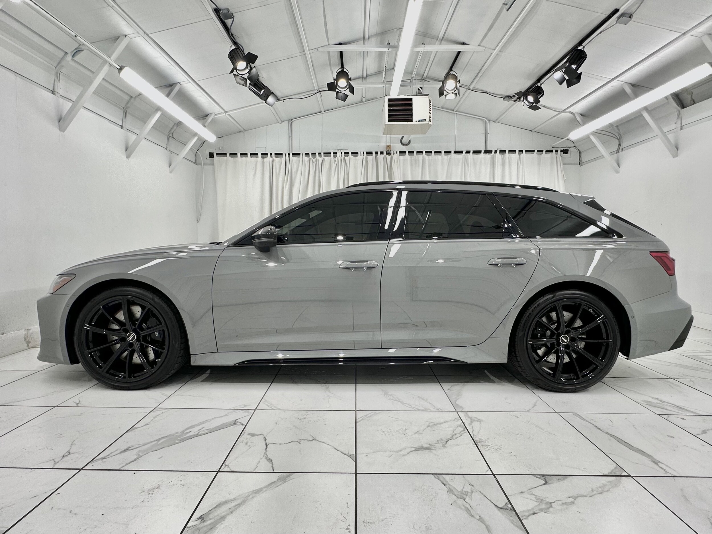 2024 Audi RS 6 Avant Performance Base photo 2