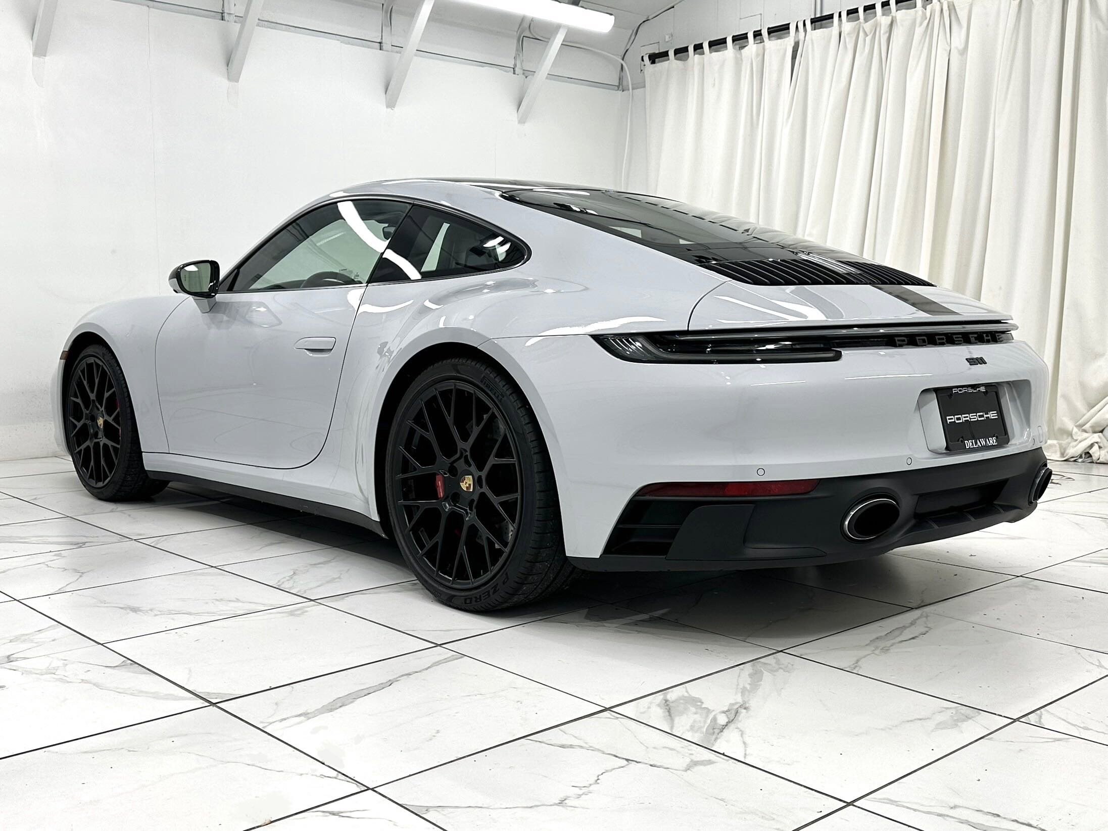 2024 Porsche 911 GTS photo 3