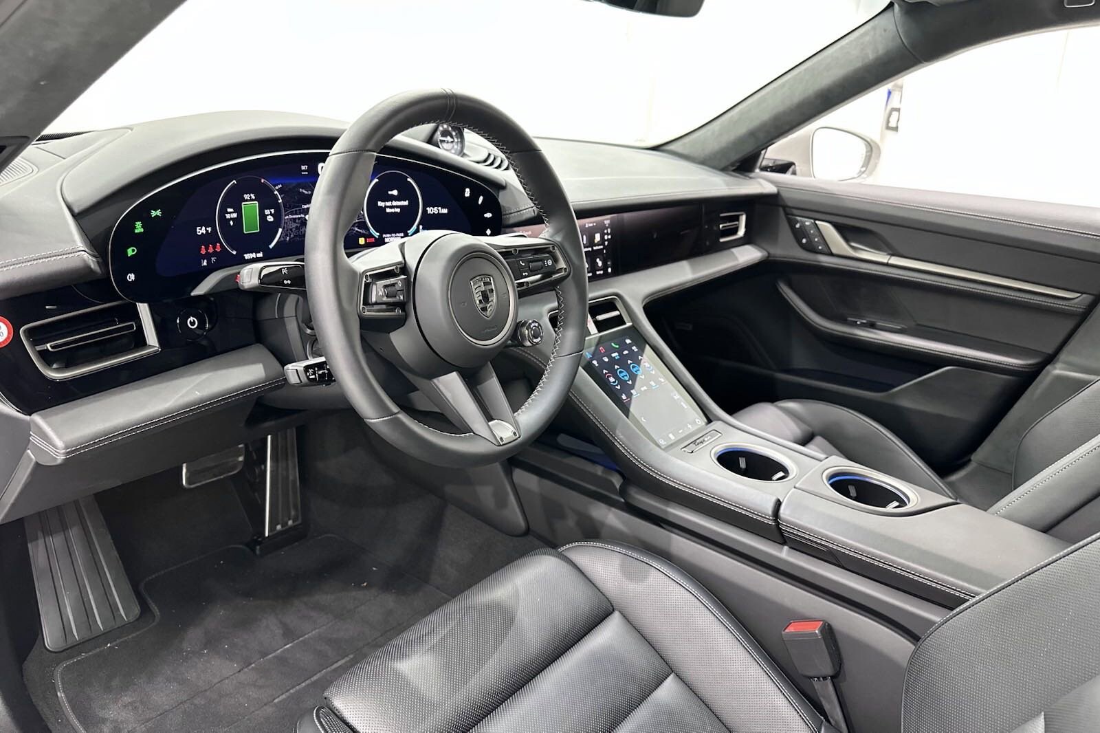 2025 Porsche Taycan Turbo photo 4