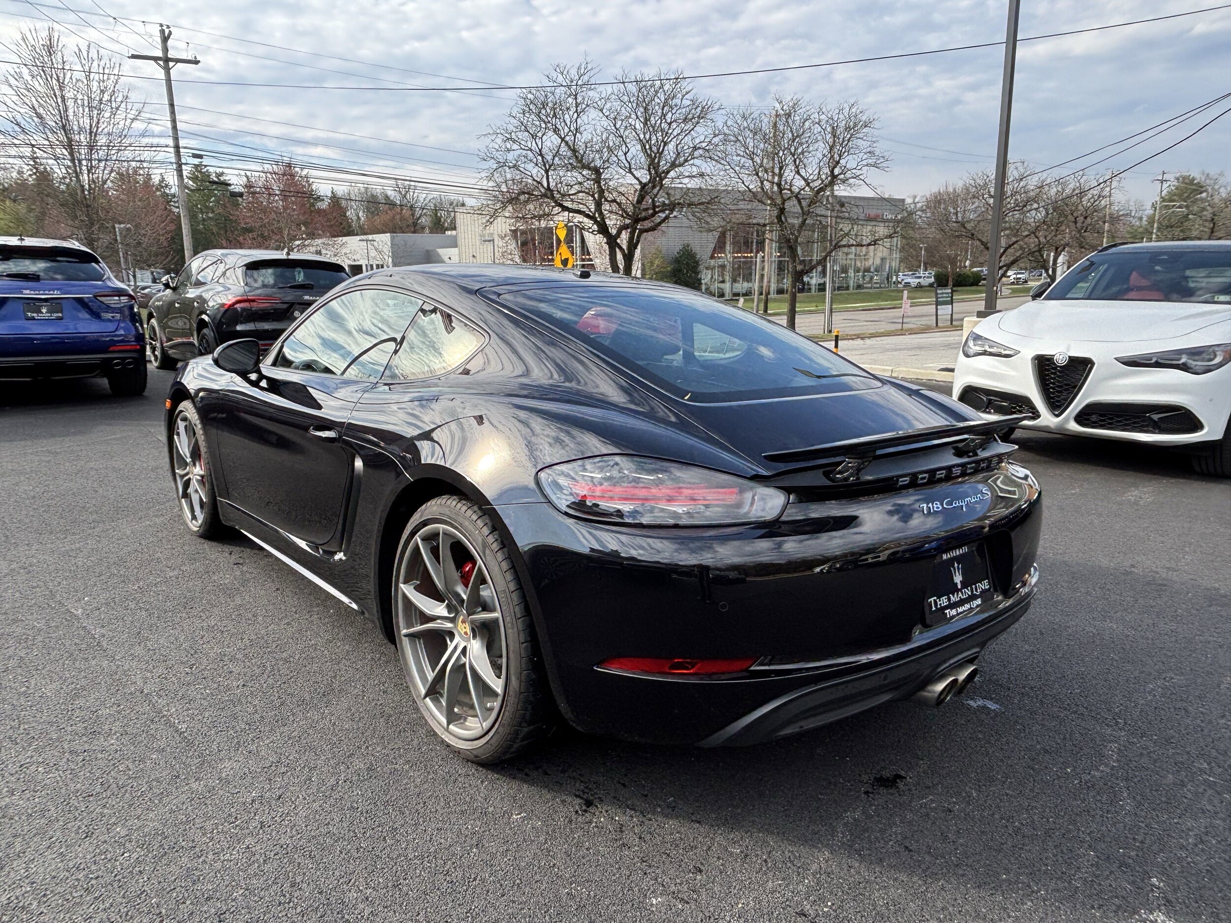2024 Porsche Cayman S photo 3