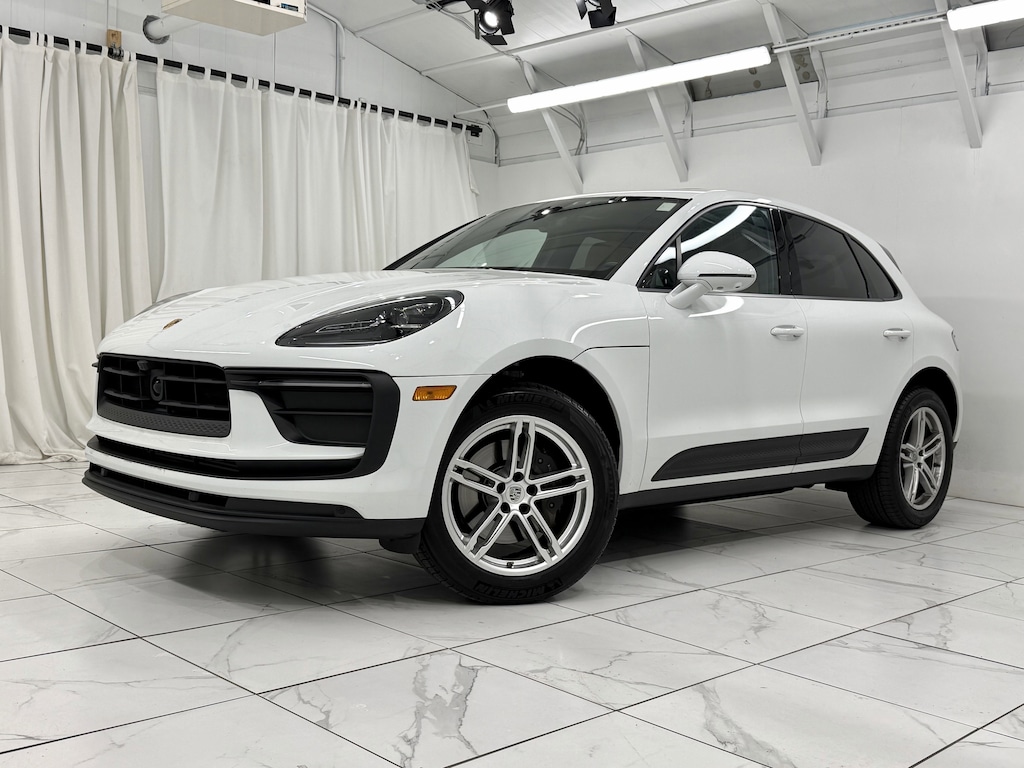 Certified 2025 Porsche Macan  AWD