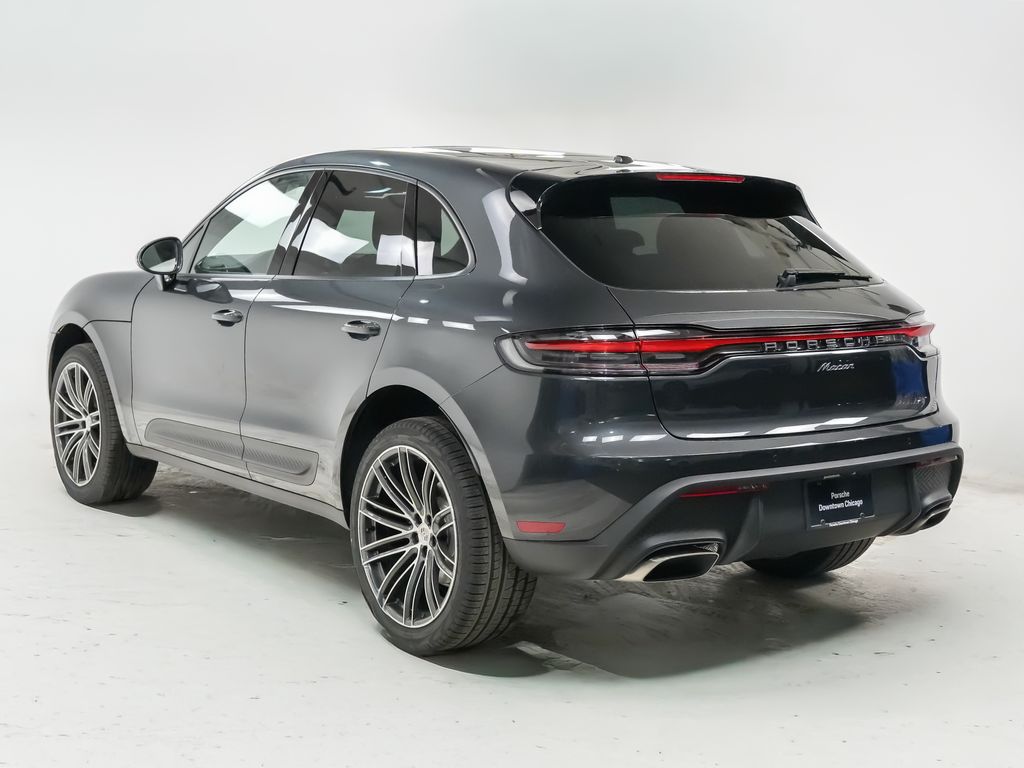 2026 Porsche Macan Base
