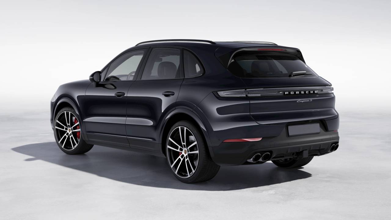 2026 Porsche Cayenne S photo 3