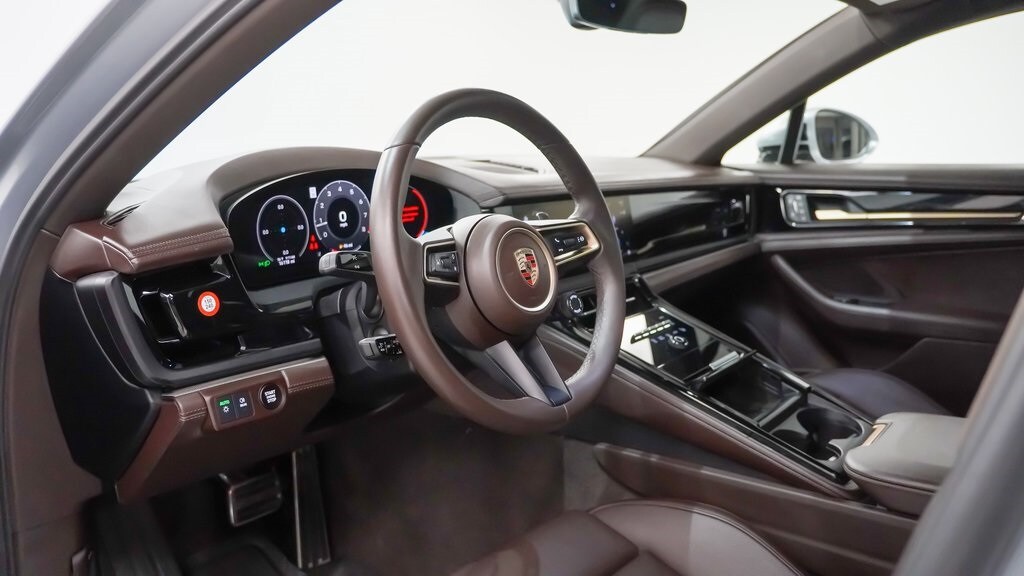 2024 Porsche Panamera 4 photo 4