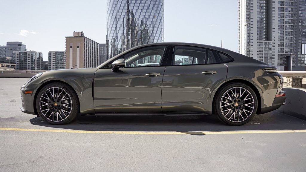 panamera花台 Vehicle details - 2018 Porsche Panamera at Greater Chicago