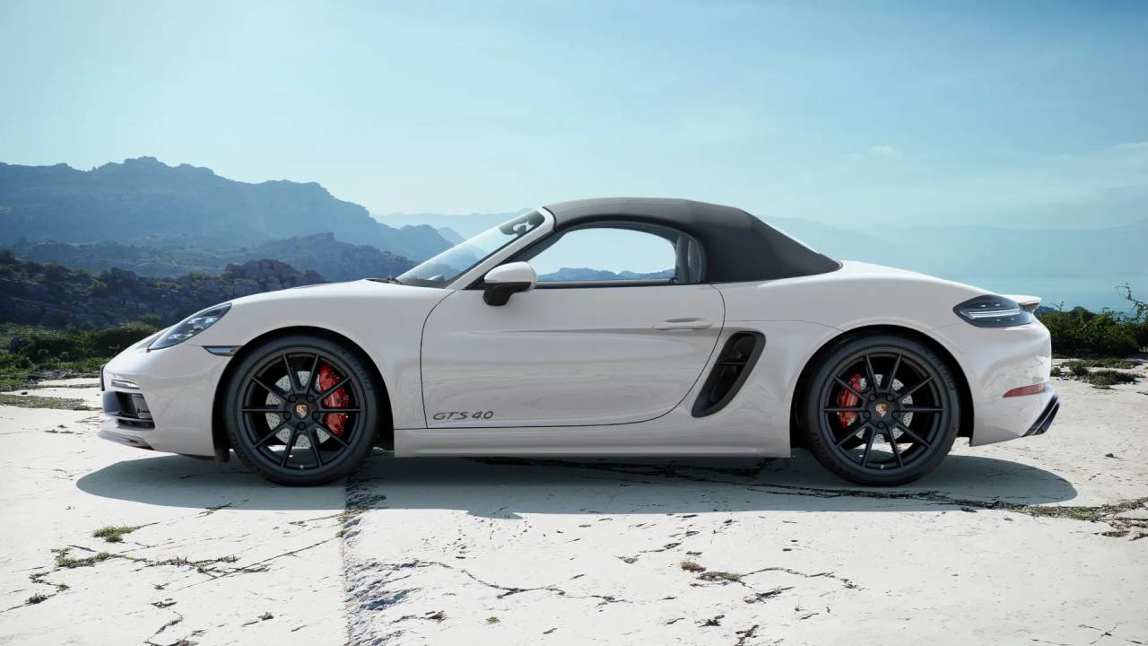 2025 Porsche Boxster GTS 4.0 photo 2