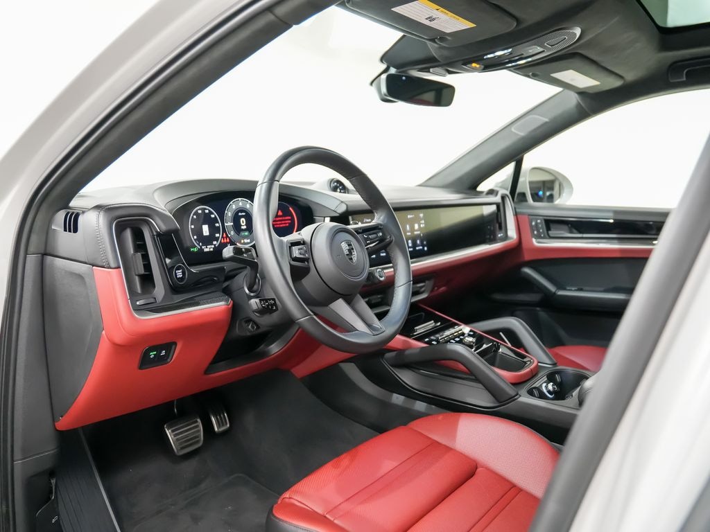 Used 2025 Porsche Cayenne E-Hybrid Coupe Turbo SUV