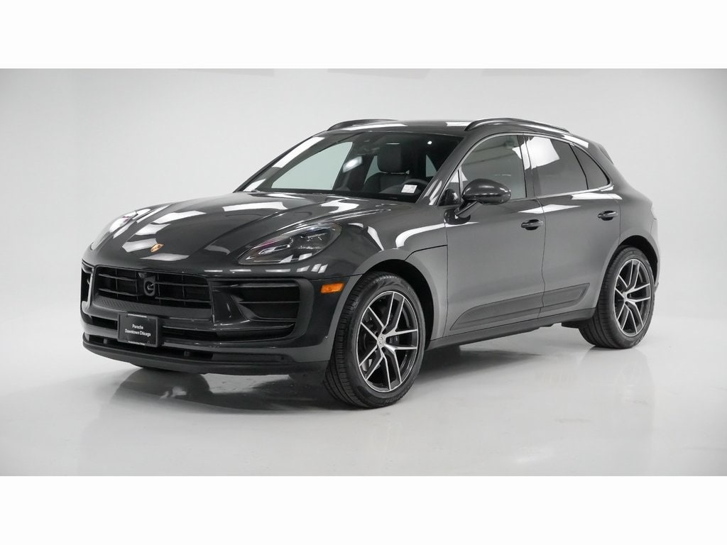 2025 Porsche Macan T's photo