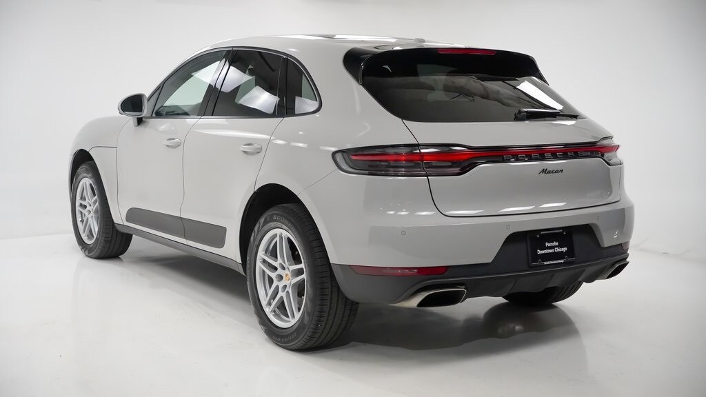 2021 Porsche Macan Base photo 2