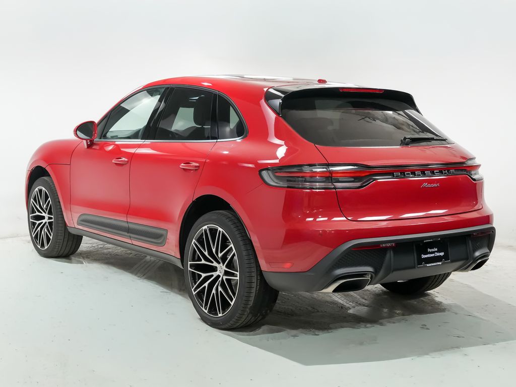 2026 Porsche Macan Base