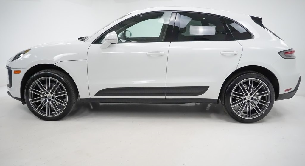 Used 2025 Porsche Macan  SUV