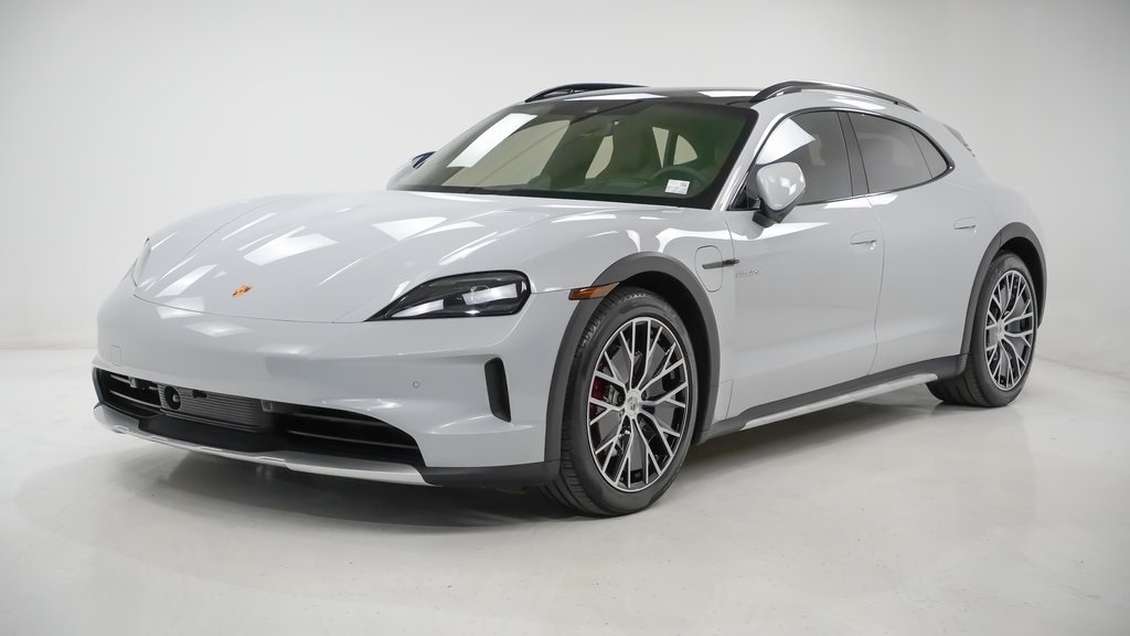 2025 Porsche Taycan S's photo