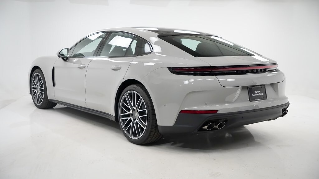 2025 Porsche Panamera 4 photo 3