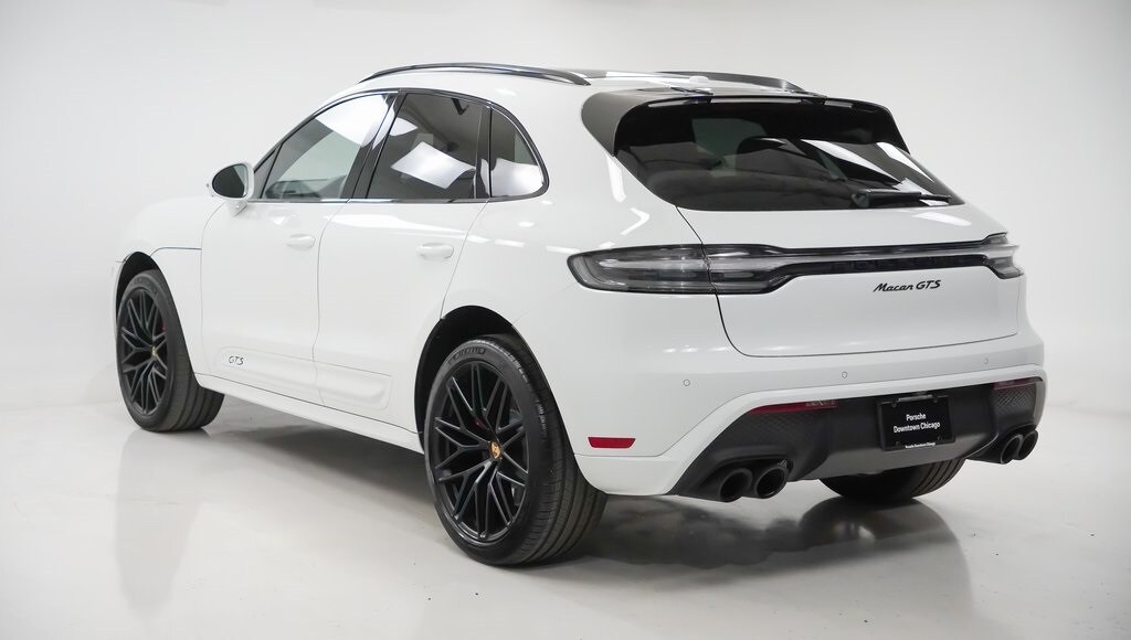 2023 Porsche Macan GTS photo 2