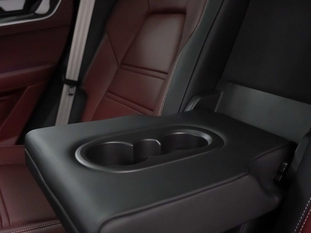 2026 Porsche Cayenne Turbo E-Hybrid - Photo 19