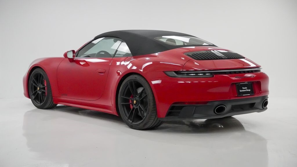 2022 Porsche 911 Cabriolet GTS photo 3