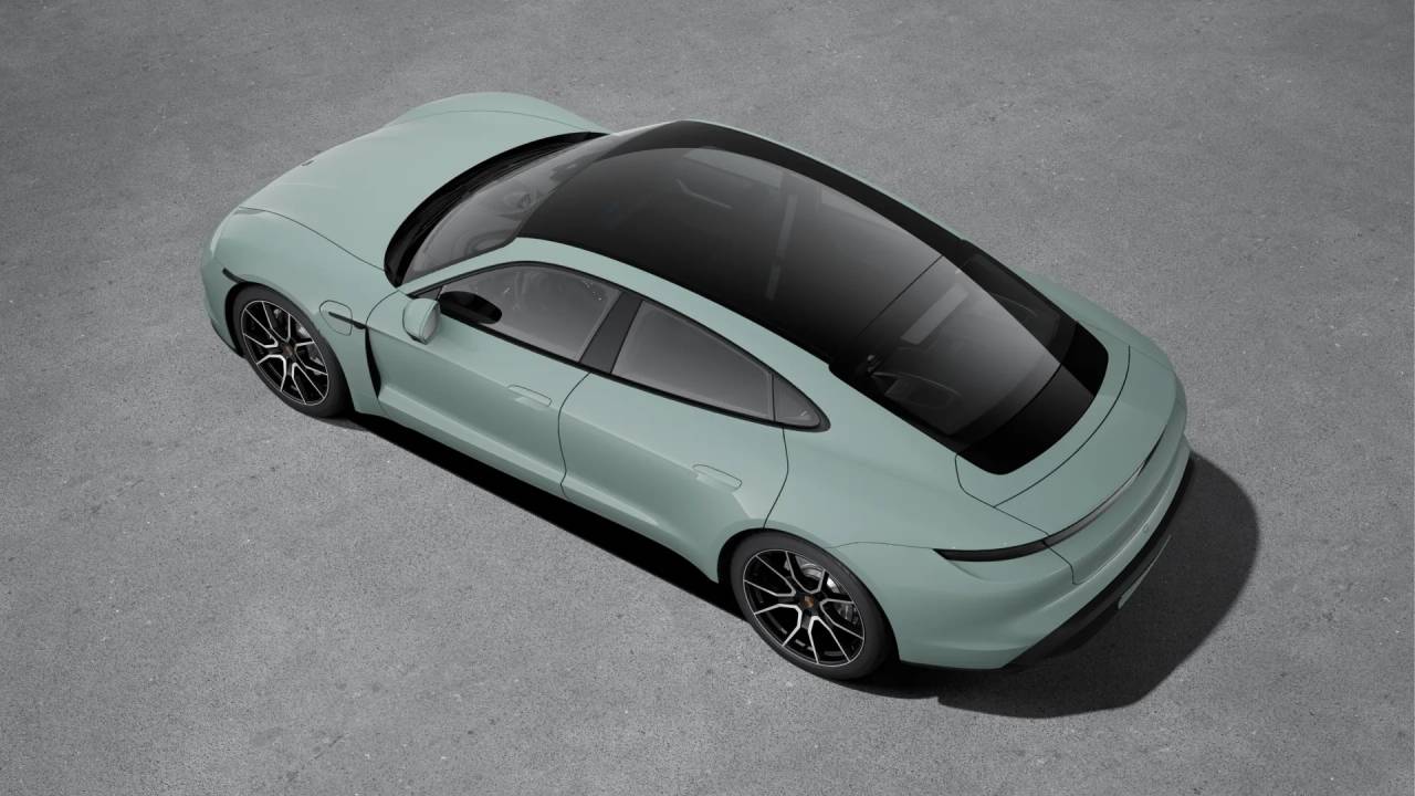 2026 Porsche Taycan 4 photo 4
