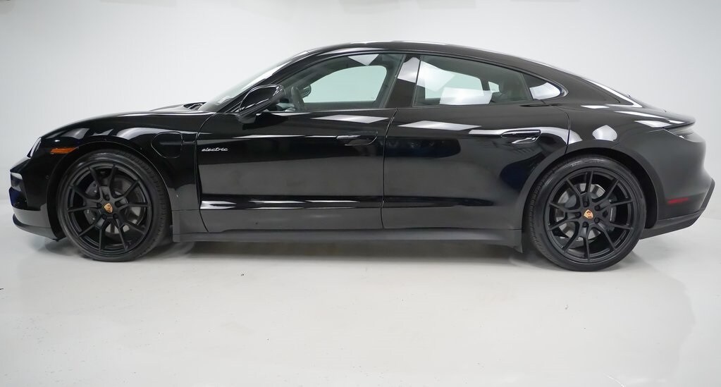 2025 Porsche Taycan Base photo 2