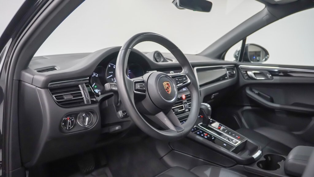 Certified 2023 Porsche Macan  SUV