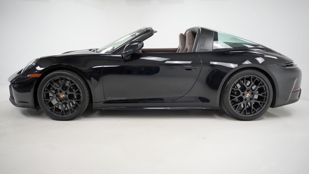 2025 Porsche 911 Targa 4 GTS photo 2