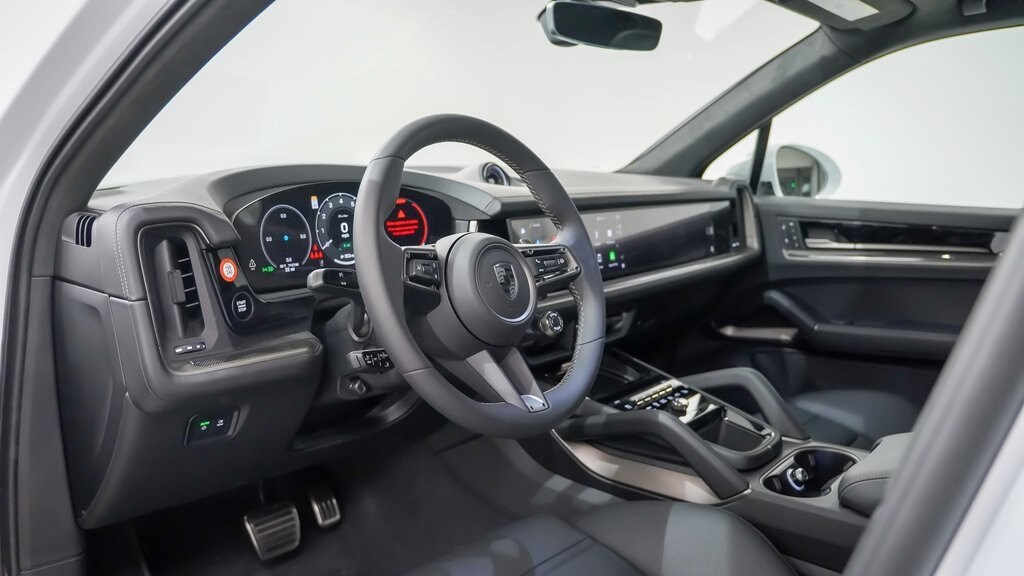 New 2025 Porsche Cayenne E-Hybrid Turbo SUV