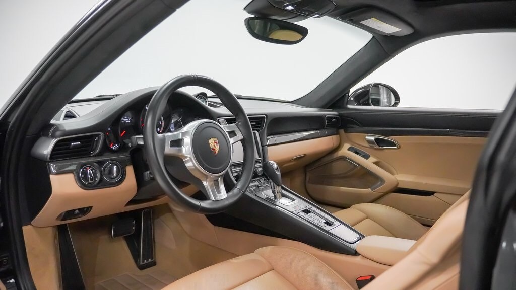 2015 Porsche 911 Turbo S photo 4