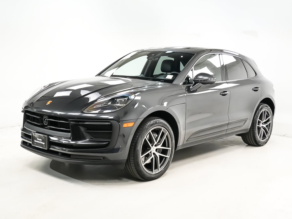 2026 Porsche Macan Base