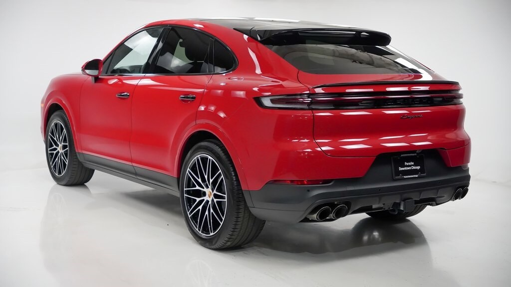 2025 Porsche Cayenne Coupe Base photo 3