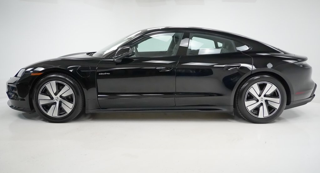 2025 Porsche Taycan Base photo 2