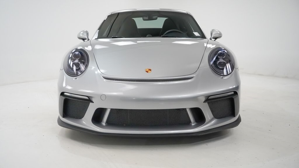 2018 Porsche 911 GT3 Touring photo 4