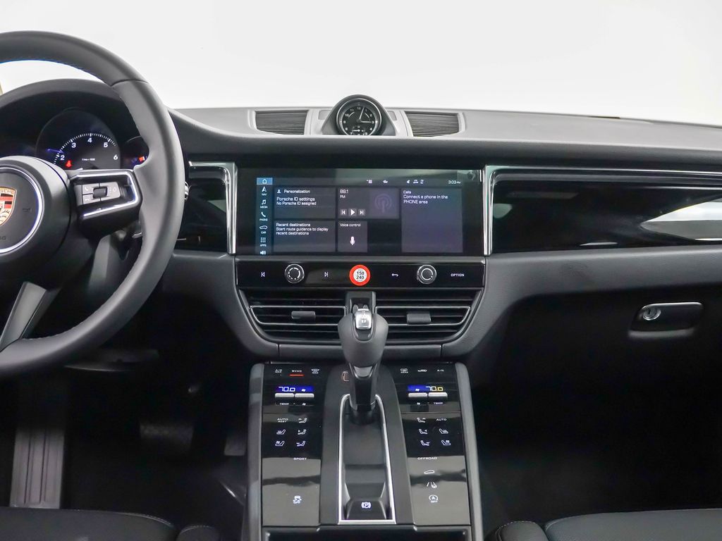 2026 Porsche Macan - Photo 23