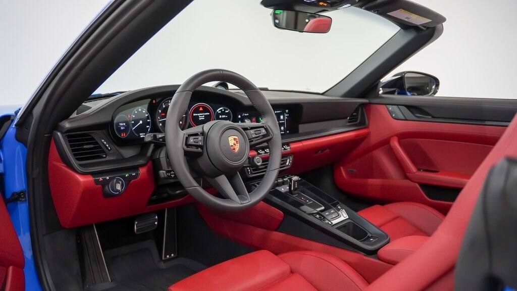 2023 Porsche 911 4S 4 GTS photo 4