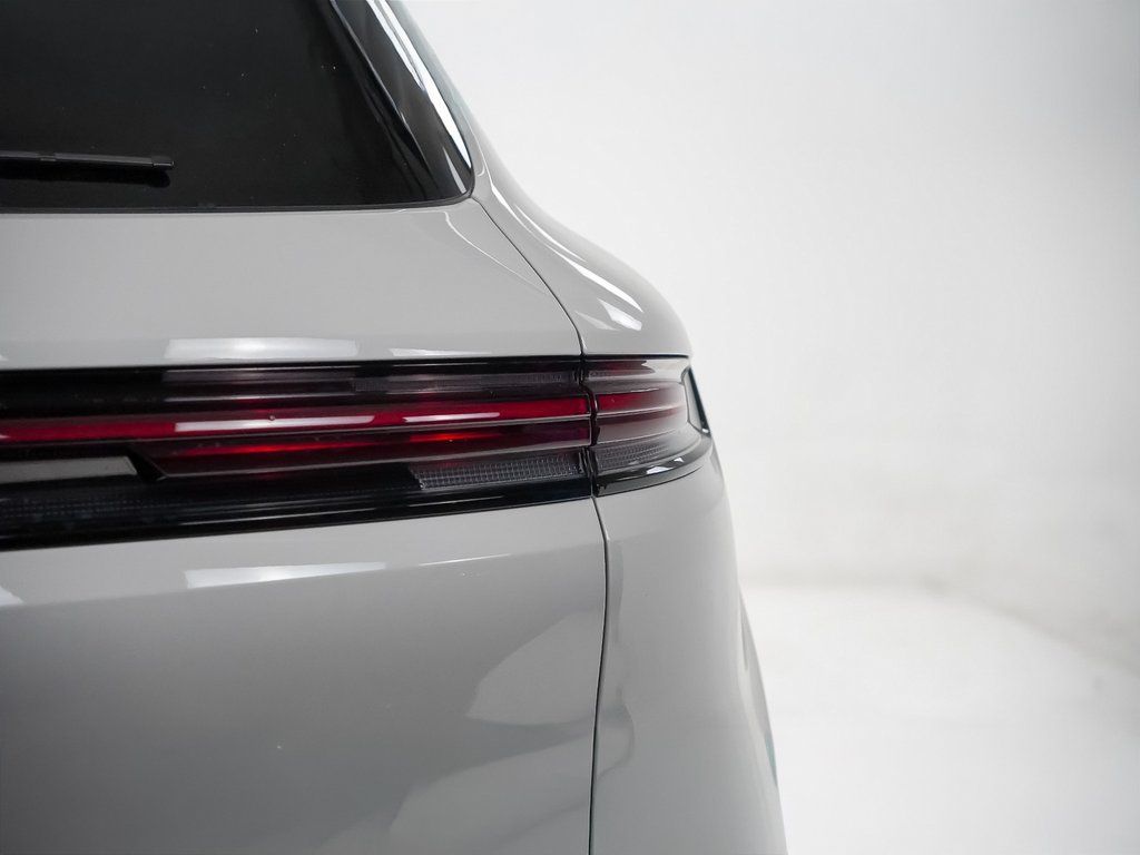 2026 Porsche Cayenne S E-Hybrid - Photo 12