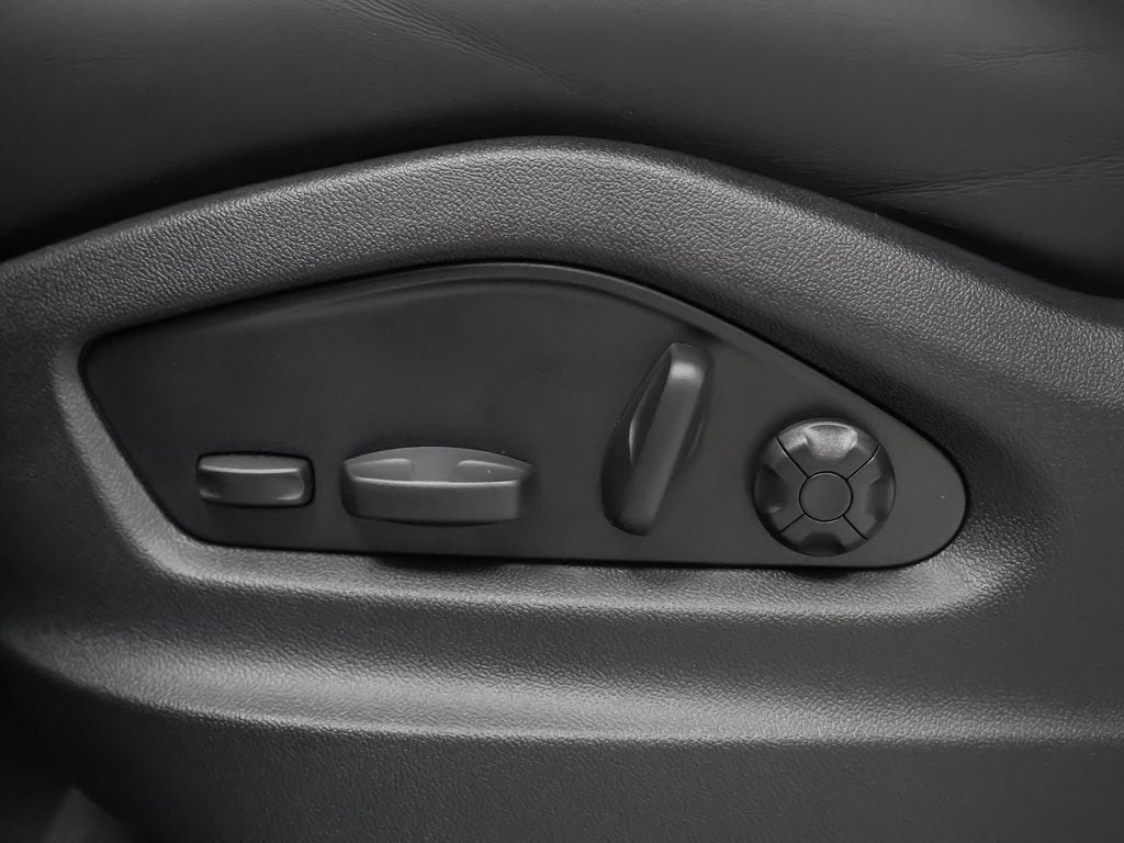 2025 Porsche Cayenne Coup Base - Photo 24
