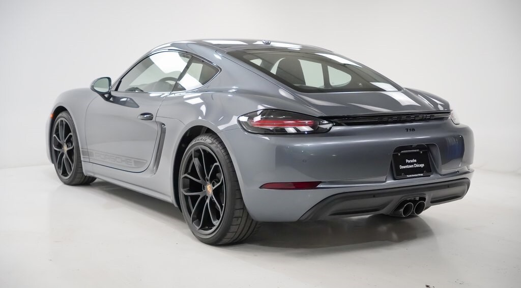 2025 Porsche Cayman photo 3