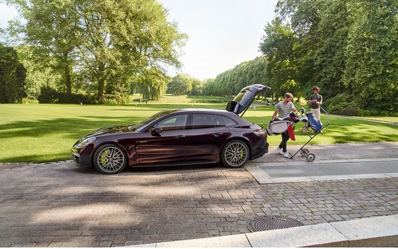 Porsche Panamera Near Chicago, IL