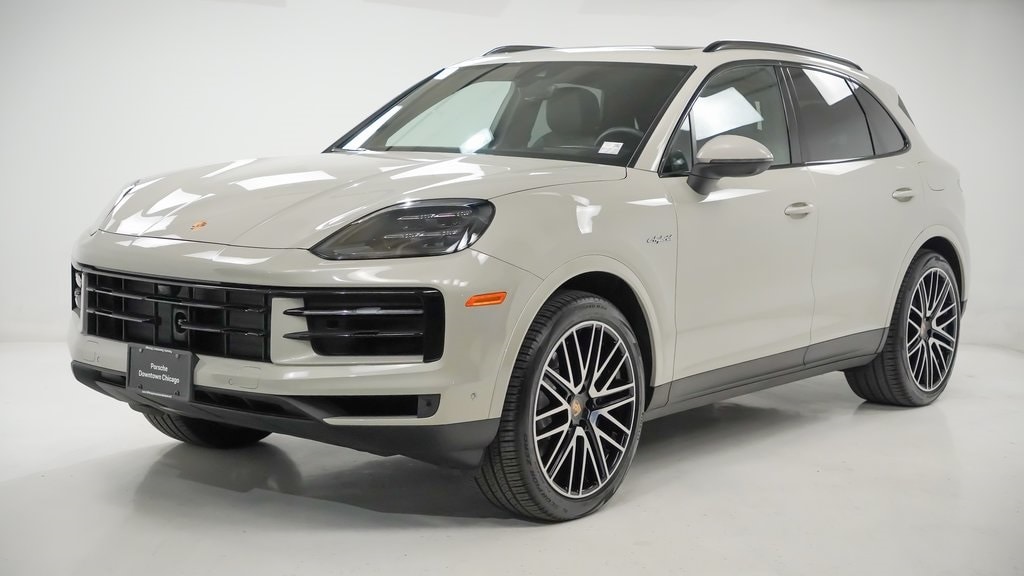 2025 Porsche Cayenne E-Hybrid's photo