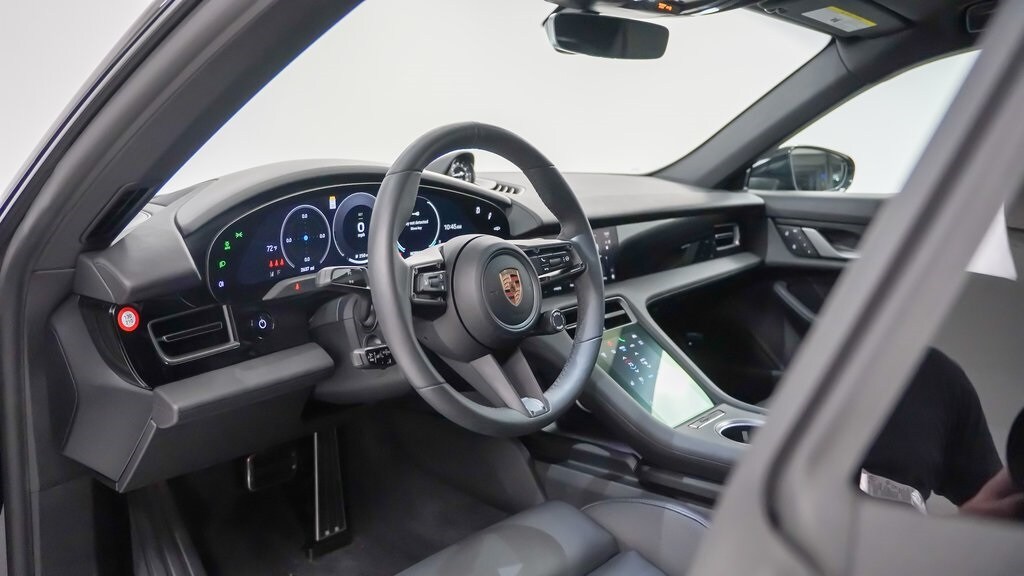 2025 Porsche Taycan Base photo 4