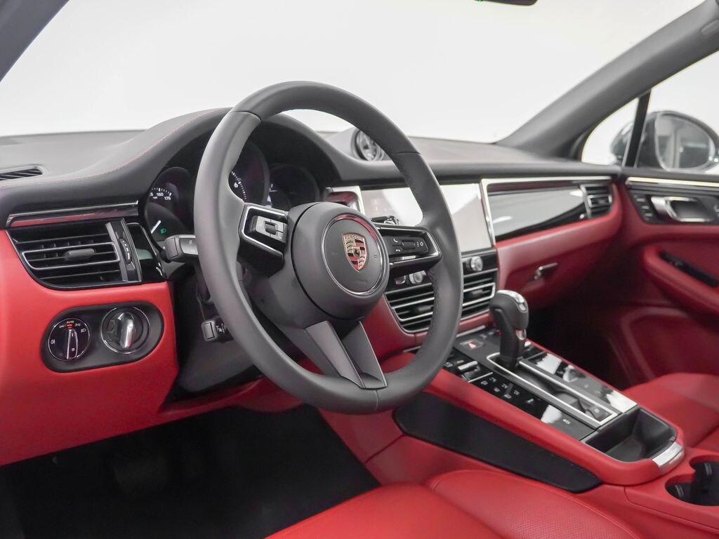Used 2025 Porsche Macan SUV