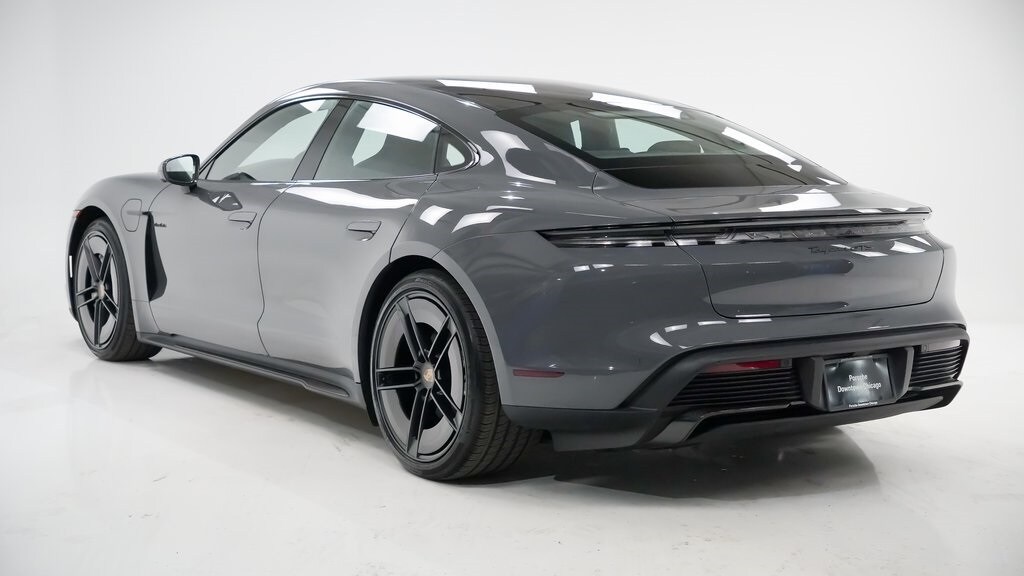 2025 Porsche Taycan GTS photo 3