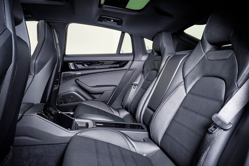 2026 Porsche Panamera Base - Photo 18