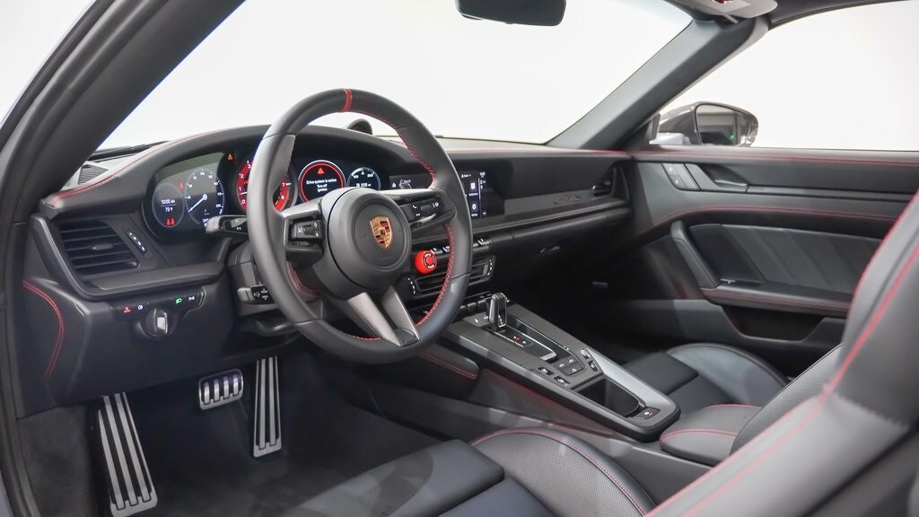 2024 Porsche 911 4S 4 GTS Cabriolet photo 4
