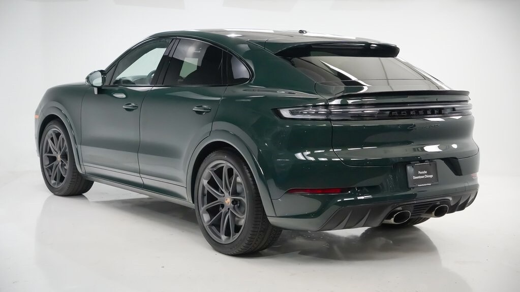 2025 Porsche Cayenne Coupe GTS photo 3